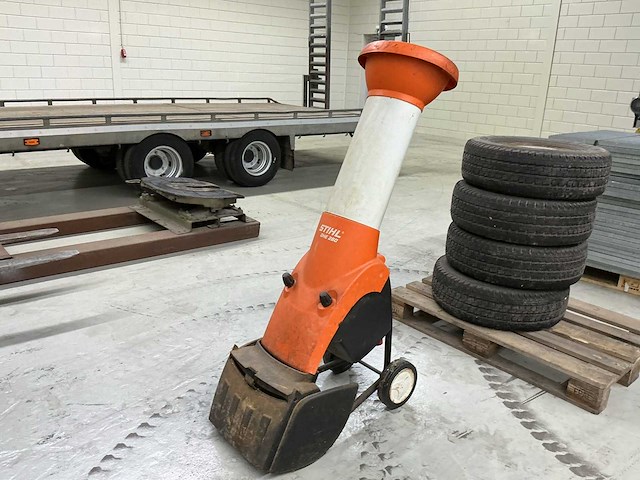 Stihl houthakselaar - afbeelding 1 van  3