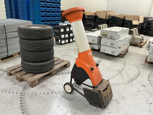 Stihl houthakselaar - afbeelding 2 van  3