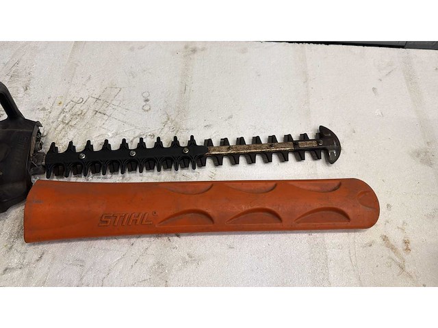 Stihl hs 81 r heggenschaar - afbeelding 2 van  6