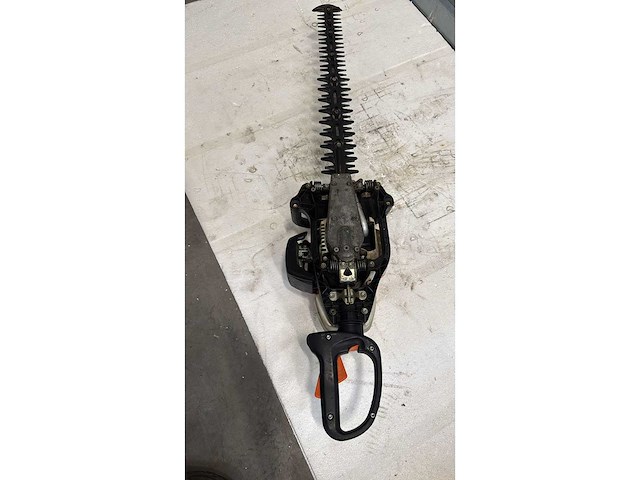 Stihl hs 81 r heggenschaar - afbeelding 2 van  6