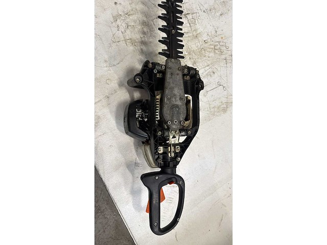 Stihl hs 81 r heggenschaar - afbeelding 3 van  6