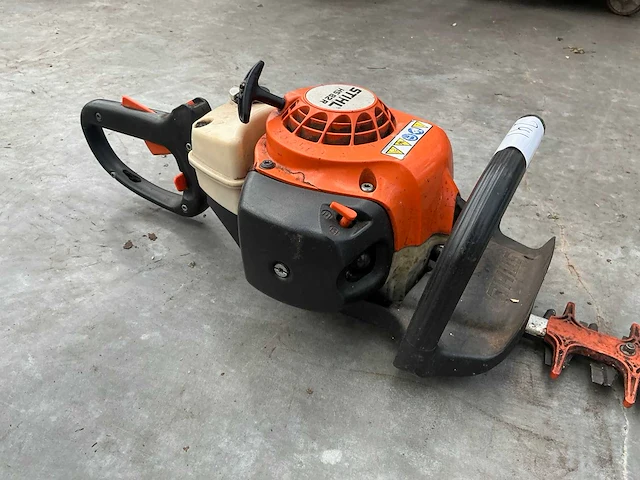 Stihl hs 82 r heggenschaar - afbeelding 3 van  5