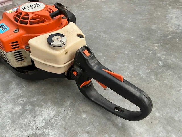 Stihl hs 82 r heggenschaar - afbeelding 4 van  5