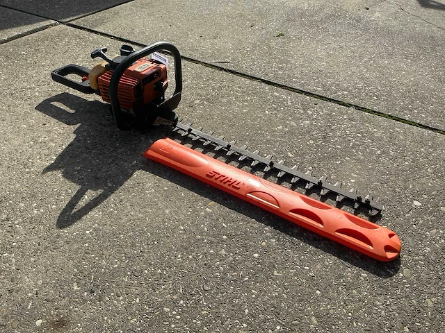 Stihl hs80 heggenschaar - afbeelding 2 van  6