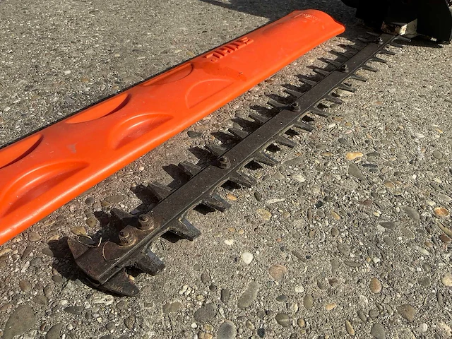 Stihl hs80 heggenschaar - afbeelding 6 van  6