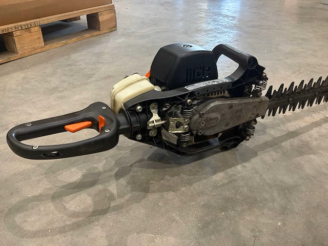 Stihl hs81r heggenschaar - afbeelding 4 van  8