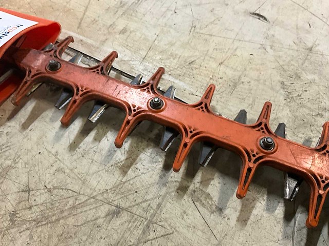 Stihl hs82r heggenschaar - afbeelding 4 van  4