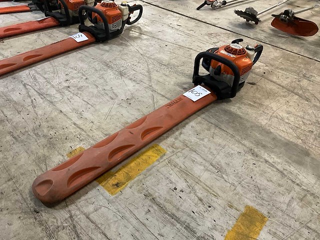 Stihl hs82r heggenschaar - afbeelding 1 van  4
