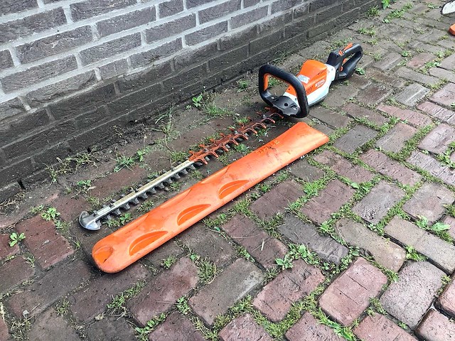 Stihl hsa 94t heggenschaar - afbeelding 2 van  3