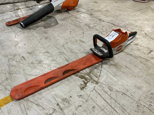 Stihl hsa100 heggenschaar - afbeelding 1 van  6
