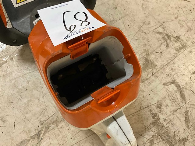 Stihl hsa100 heggenschaar - afbeelding 3 van  6