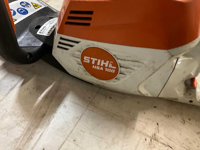 Stihl hsa100 heggenschaar - afbeelding 4 van  6