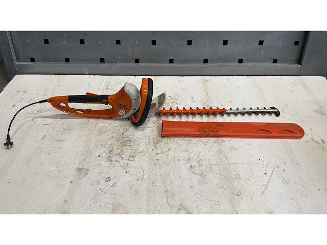 Stihl hse 18 heggenschaar - afbeelding 1 van  7