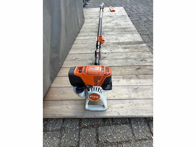 Stihl ht 135 stok kettingzaag - afbeelding 3 van  5
