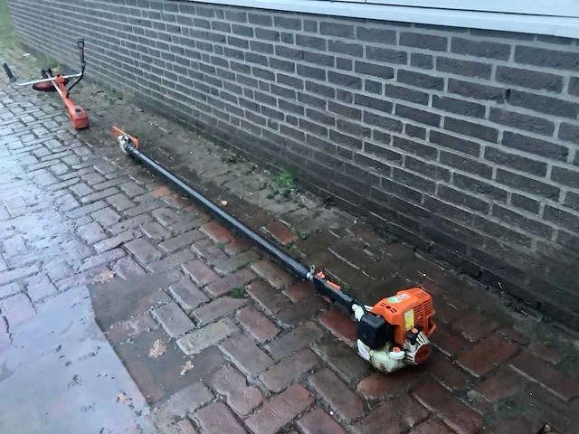 Stihl ht101 stokkettingzaag - afbeelding 1 van  4