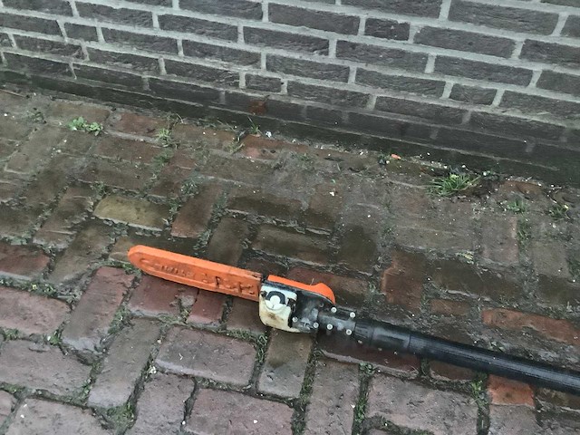 Stihl ht101 stokkettingzaag - afbeelding 3 van  4