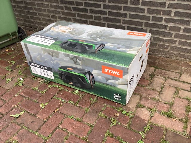 Stihl imow 3 evo robotmaaier - afbeelding 1 van  5
