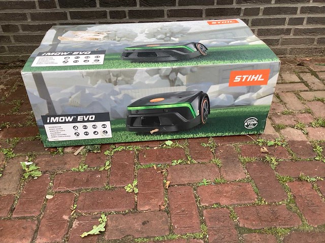 Stihl imow 3 evo robotmaaier - afbeelding 2 van  5