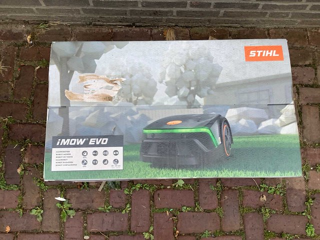 Stihl imow 3 evo robotmaaier - afbeelding 4 van  5