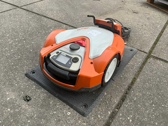 Stihl imow rmi 632 pc robotmaaier - afbeelding 3 van  8