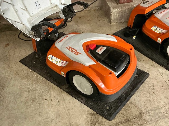Stihl imow rmi422/2 robotmaaier - afbeelding 2 van  7