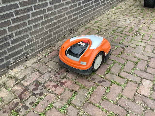 Stihl imow robotmaaier - afbeelding 3 van  4