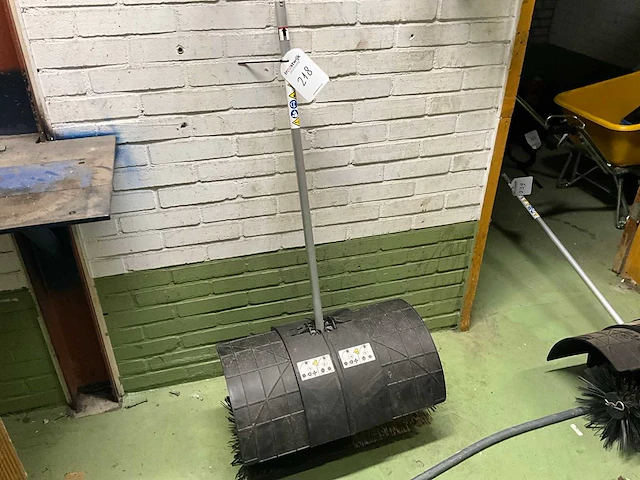 Stihl kb-km combiborstel gereedschap - afbeelding 1 van  4