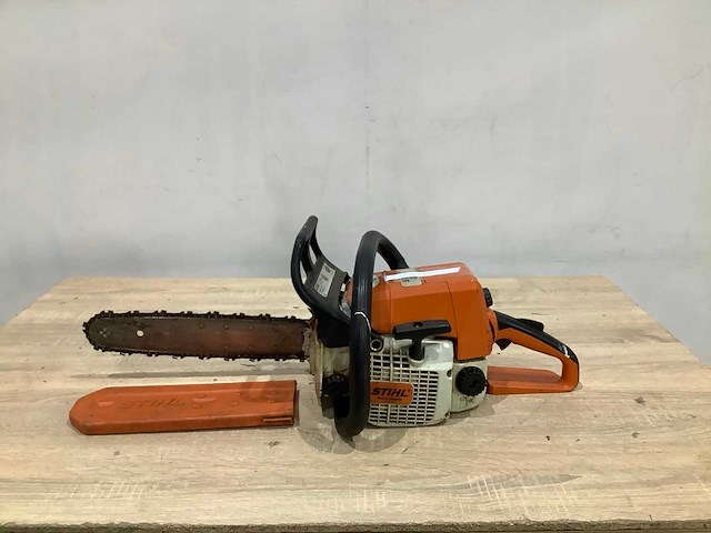 Stihl kettingzaag - afbeelding 3 van  8