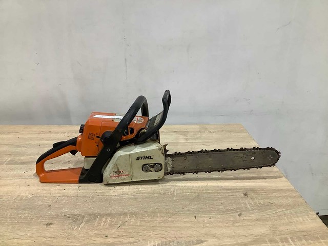 Stihl kettingzaag - afbeelding 4 van  8