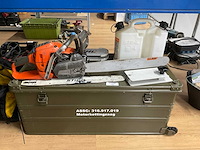 Stihl kettingzaag - afbeelding 1 van  8