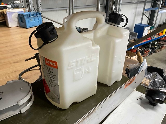 Stihl kettingzaag - afbeelding 7 van  8