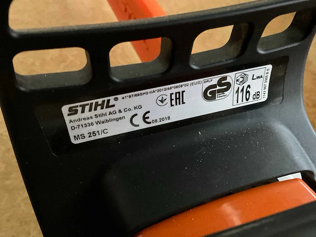 Stihl ms 252 kettingzaag - afbeelding 8 van  8