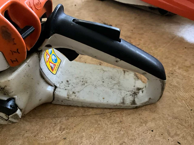 Stihl ms 261 c met handgreepverwarming kettingzaag - afbeelding 4 van  6