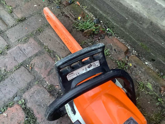 Stihl ms211 kettingzaag - afbeelding 3 van  3