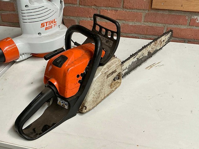 Stihl ms211 kettingzaag - afbeelding 3 van  4