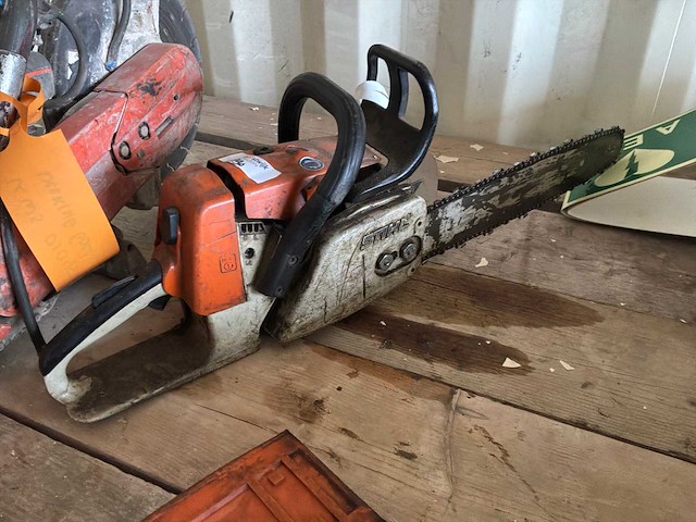 Stihl ms240 kettingzaag - afbeelding 2 van  6