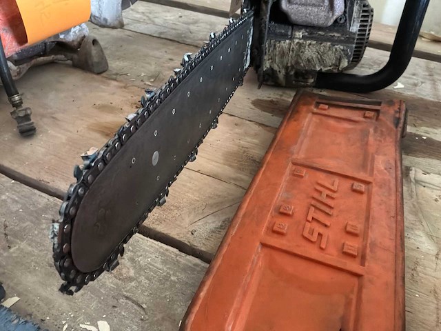Stihl ms240 kettingzaag - afbeelding 6 van  6