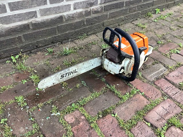 Stihl ms240 kettingzaag - afbeelding 3 van  3