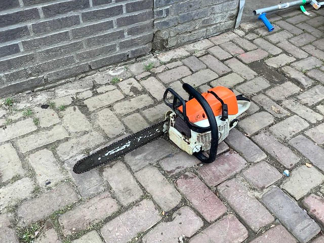 Stihl ms280 kettingzaag - afbeelding 2 van  2
