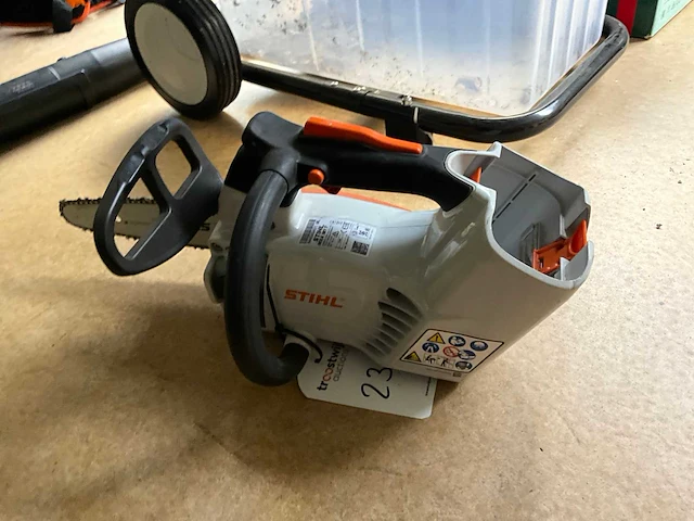 Stihl msa 161t accu kettingzaag - afbeelding 1 van  6