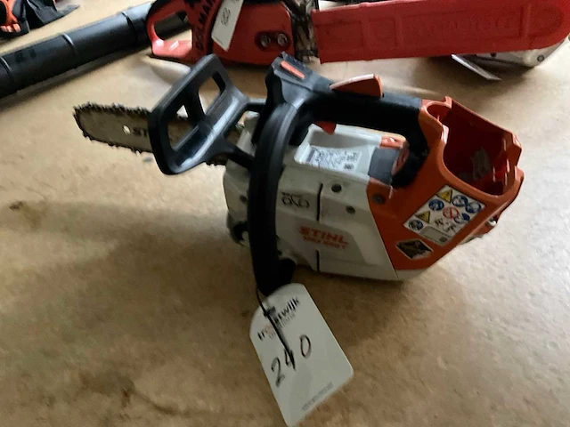 Stihl msa 220 accu kettingzaag - afbeelding 2 van  8