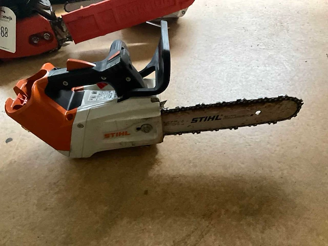 Stihl msa 220 accu kettingzaag - afbeelding 3 van  8