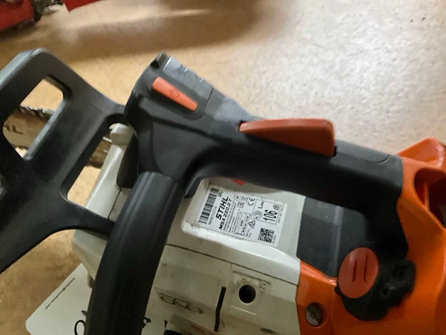 Stihl msa 220 accu kettingzaag - afbeelding 5 van  8