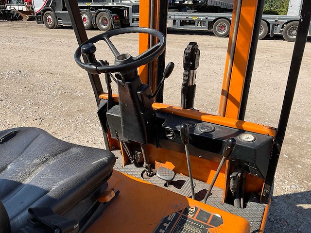 Stihl r50-12 vorkheftruck - afbeelding 17 van  17