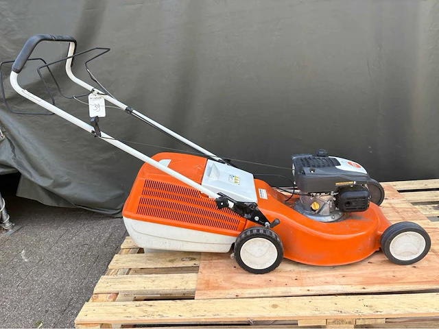 Stihl rm253t grasmaaier - afbeelding 1 van  2