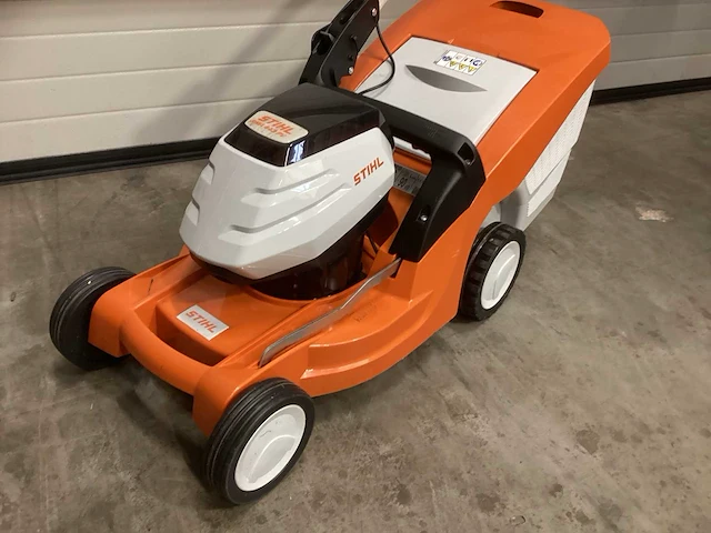 Stihl rma 443 pv accu grasmaaier ap-systeem - afbeelding 4 van  10