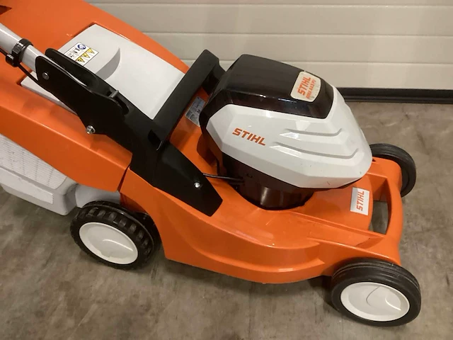 Stihl rma 443 pv accu grasmaaier ap-systeem - afbeelding 8 van  10