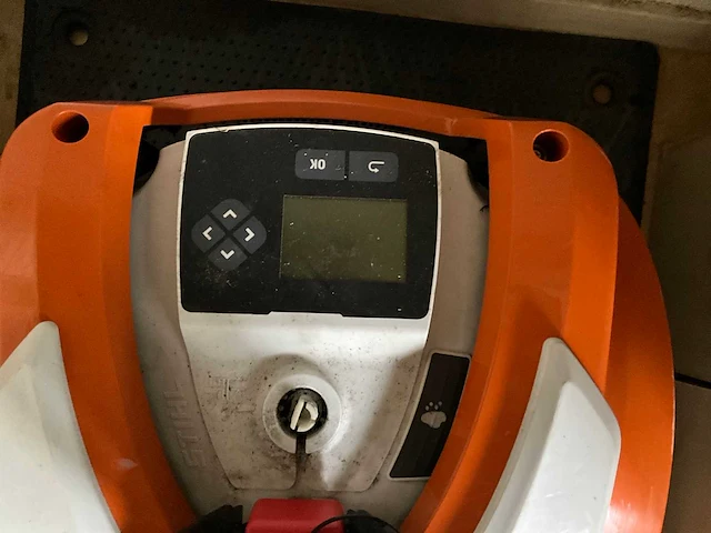 Stihl rmi 422 robotmaaier - afbeelding 4 van  5