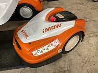 Stihl rmi 422.2 robotmaaier - afbeelding 1 van  7