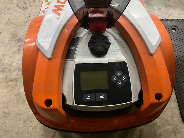 Stihl rmi 422.2 robotmaaier - afbeelding 4 van  7